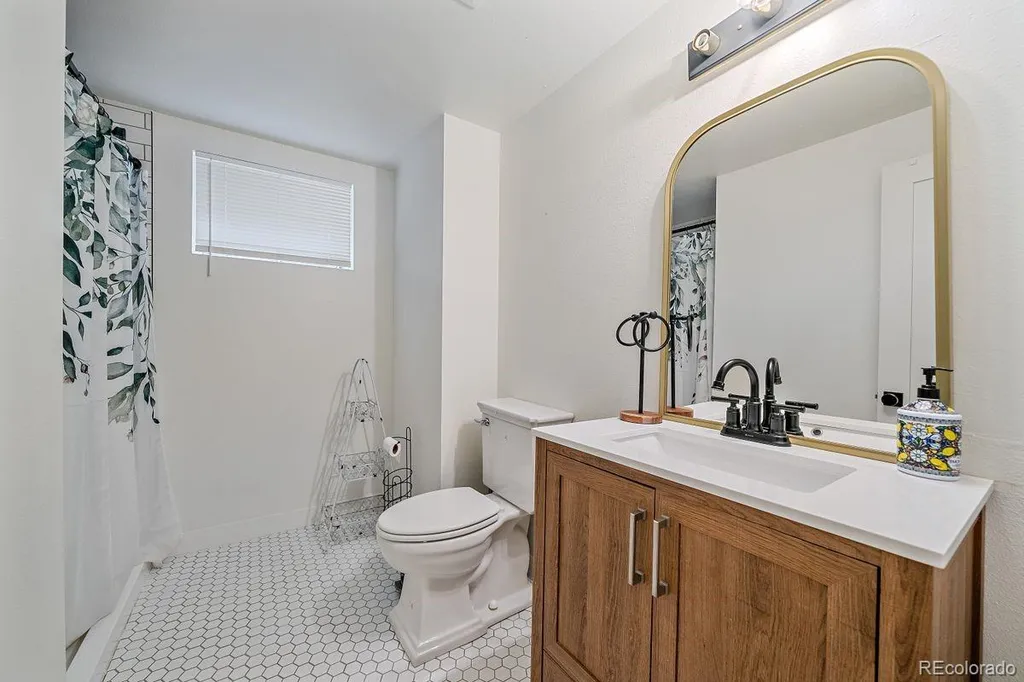 3737 S Ogden Street Englewood CO 80113