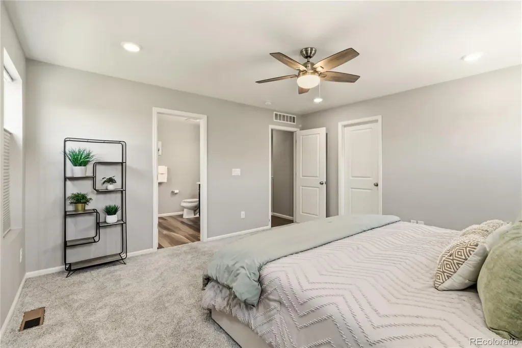 5676 Dayton Street Denver CO 80238