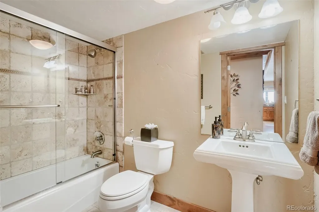 1551 Larimer Street Denver CO 80202