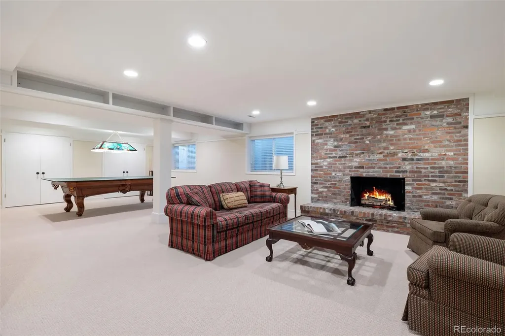 4660 S Downing Street Englewood CO 80113