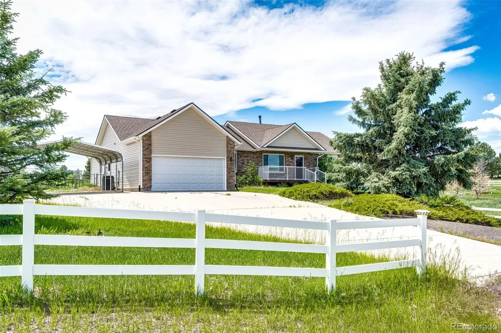 5672 Columbine Ridge Road Elizabeth CO 80107