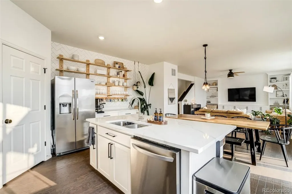 22521 E Radcliff Drive Aurora CO 80015