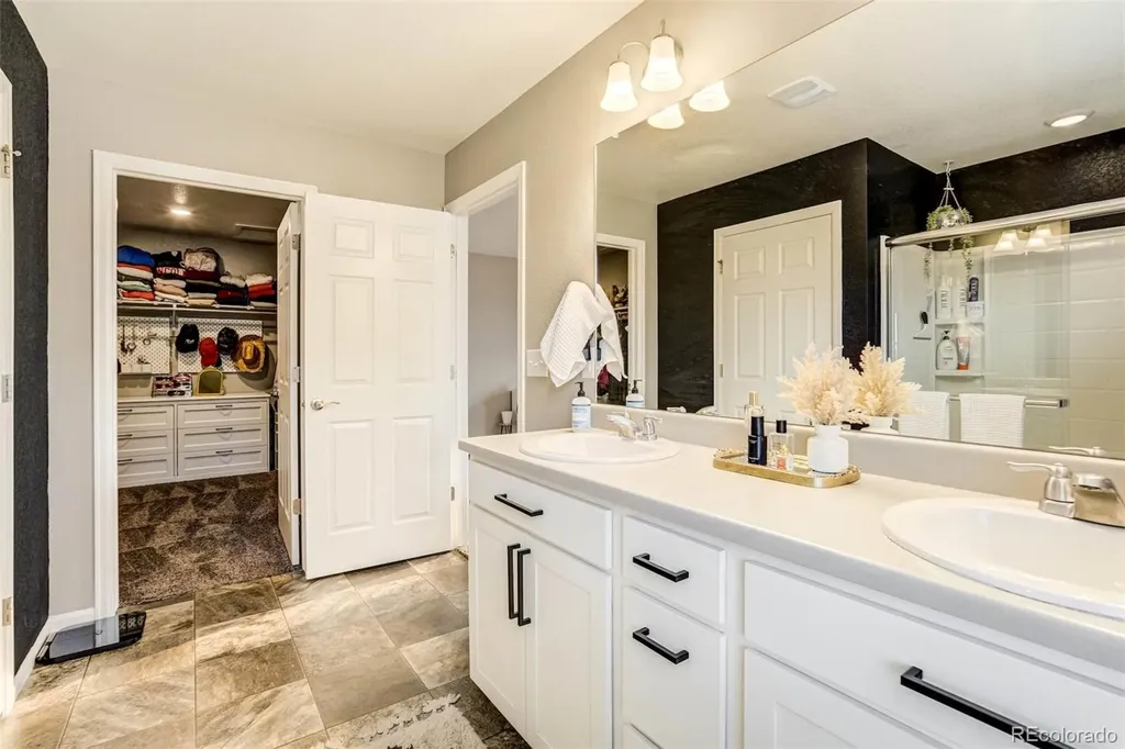 22521 E Radcliff Drive Aurora CO 80015