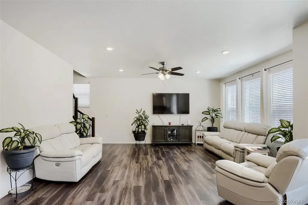 10946 Uvalda Street Commerce City CO 80022