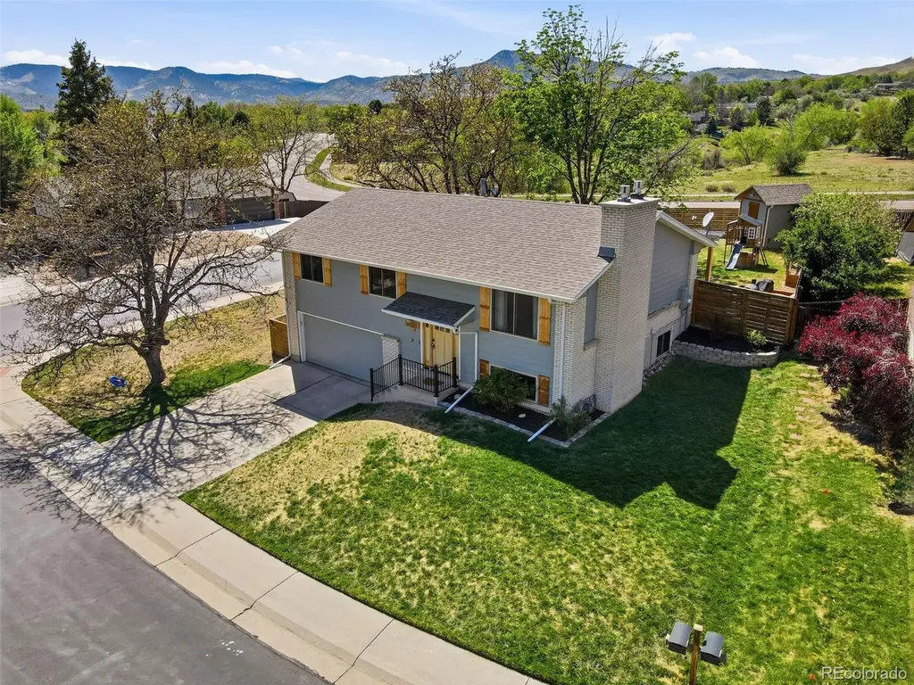 2291 S Zang Court Lakewood CO 80228