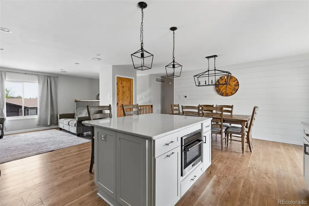 2291 S Zang Court Lakewood CO 80228
