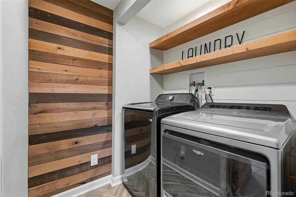 2291 S Zang Court Lakewood CO 80228