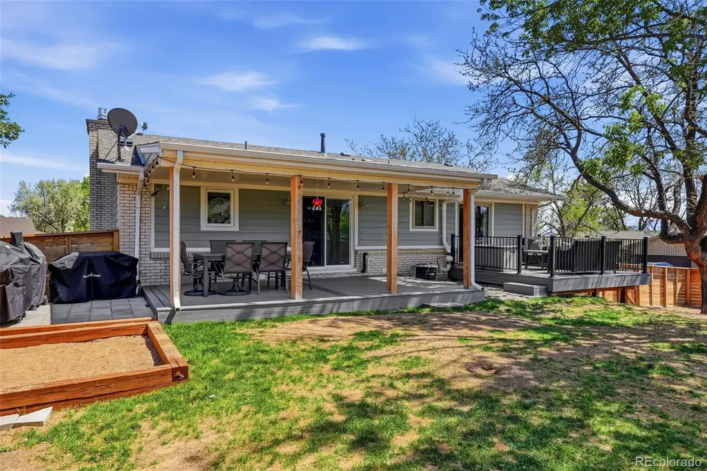 2291 S Zang Court Lakewood CO 80228