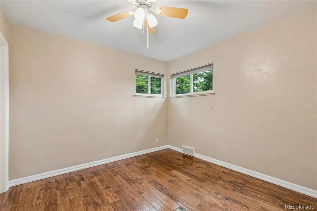 1606 Glen Bar Drive Lakewood CO 80215