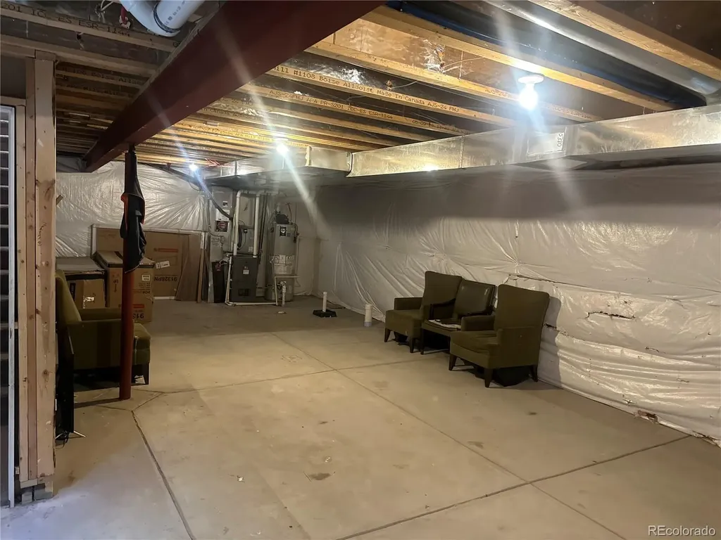 15600 Bolling Drive Denver CO 80239