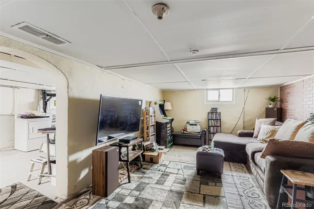 1801 W 47th Avenue Denver CO 80211