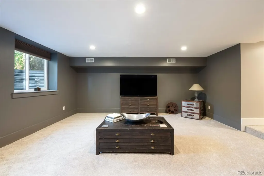 1325 Bellaire Street Denver CO 80220