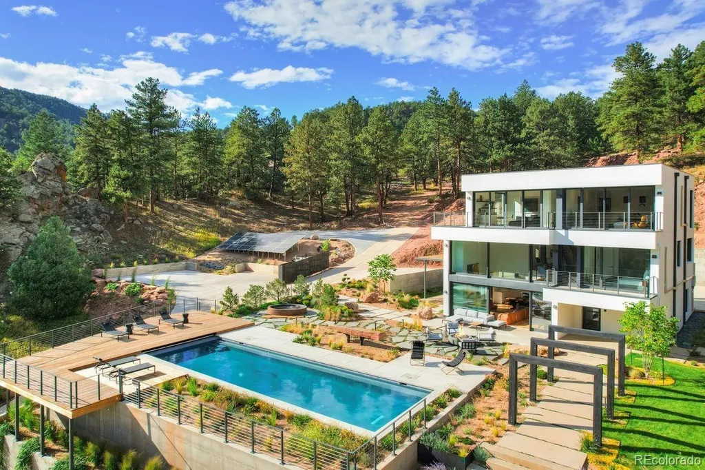 228 Lion Point Boulder CO 80302
