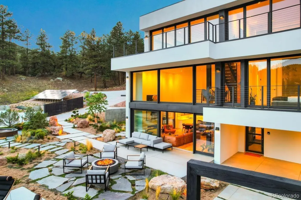 228 Lion Point Boulder CO 80302