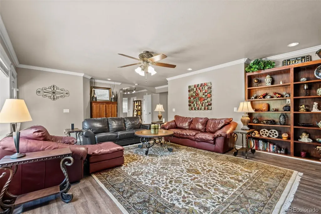 7524 Engineers Court Larkspur CO 80118