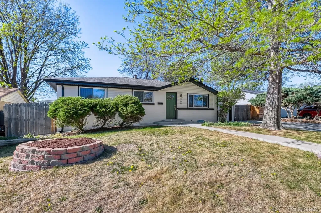 900 Essex Drive Denver CO 80229