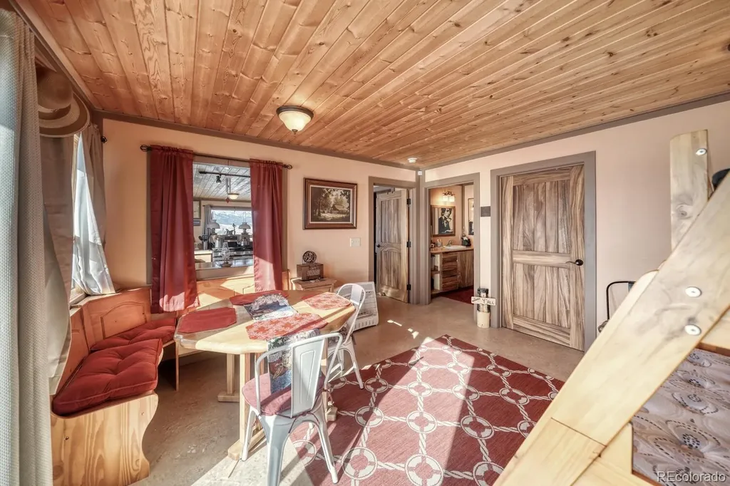 565 Pass Peak Drive Westcliffe CO 81252