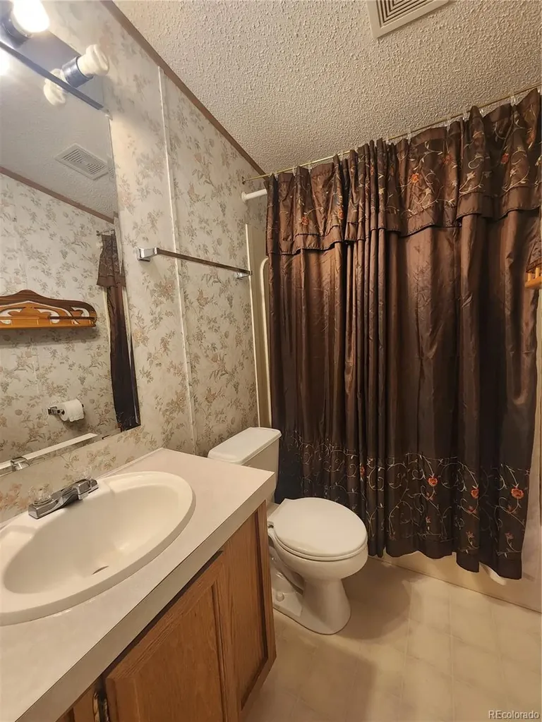 1400 S Collyer Street S Longmont CO 80501