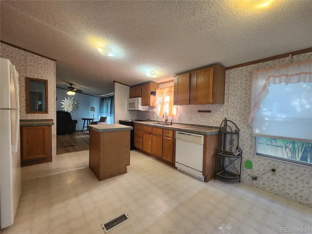 1400 S Collyer Street S Longmont CO 80501