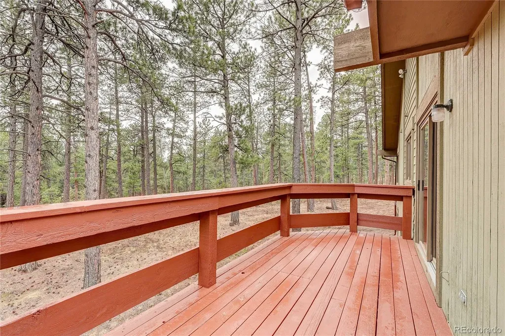 4490 Red Rock Drive Larkspur CO 80118