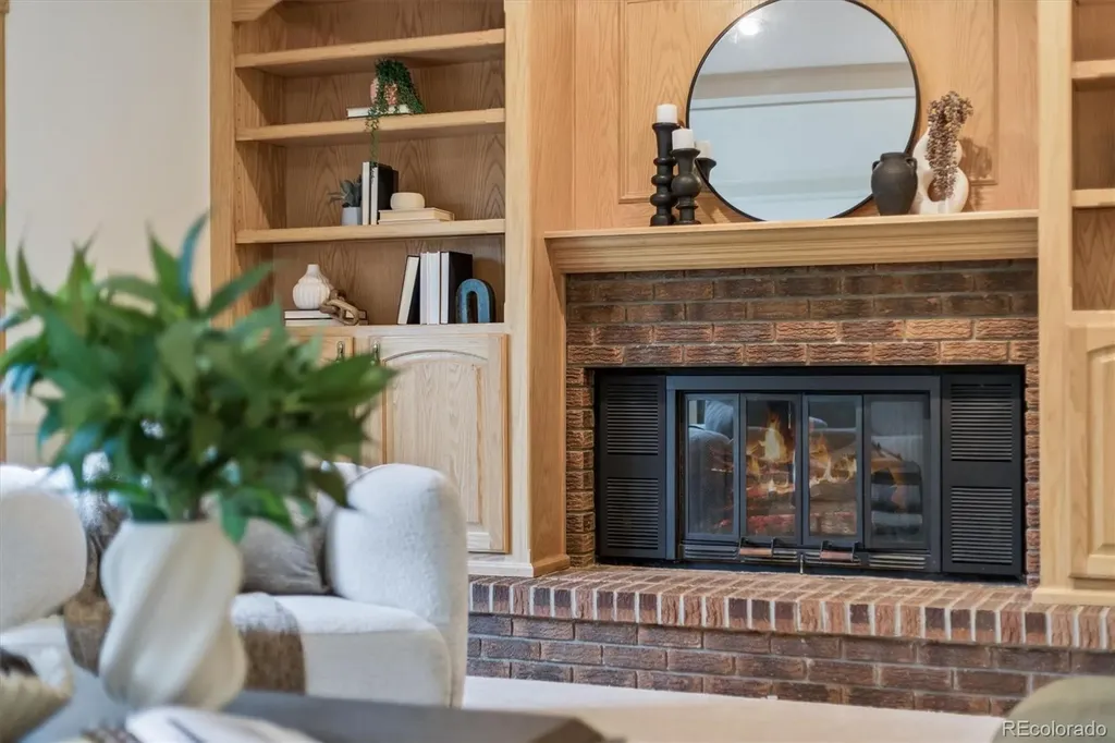 5142 S Everett Street Littleton CO 80123