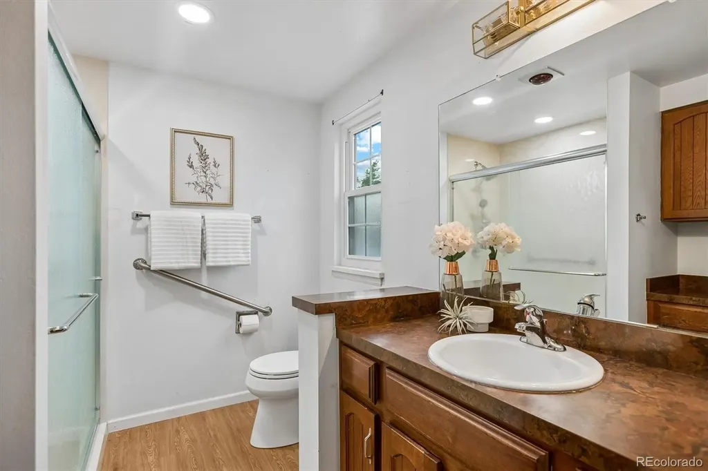 5142 S Everett Street Littleton CO 80123