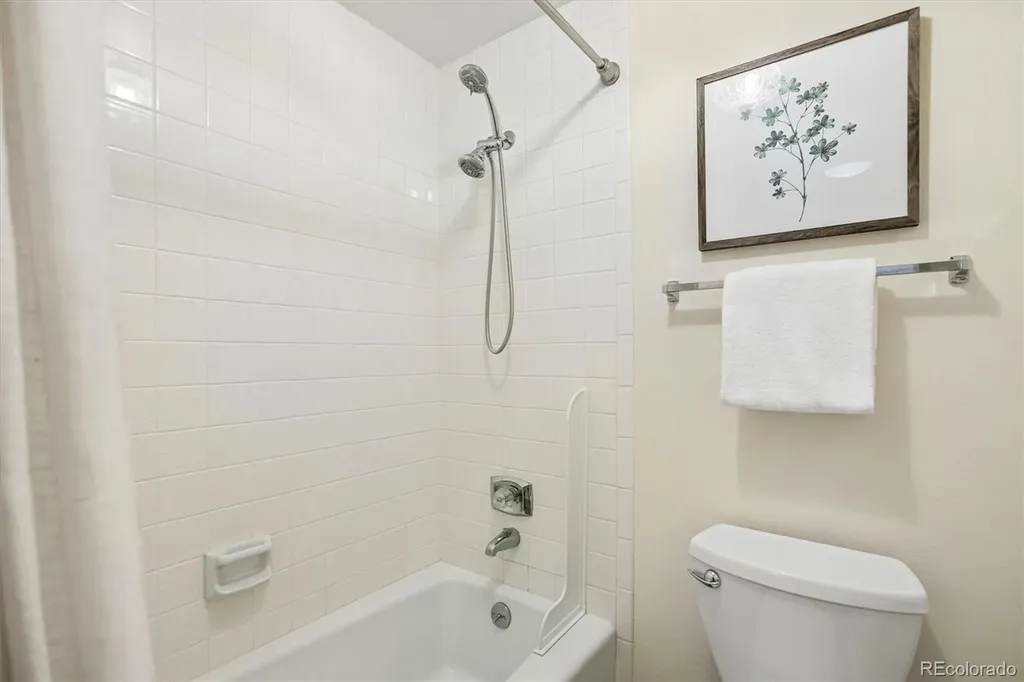 5142 S Everett Street Littleton CO 80123