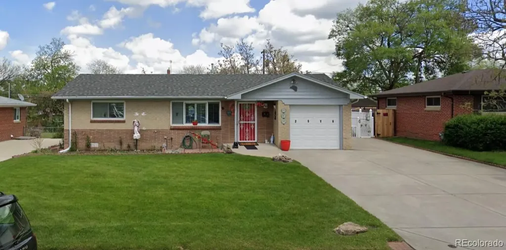 2516 S Stuart Street S Denver CO 80219