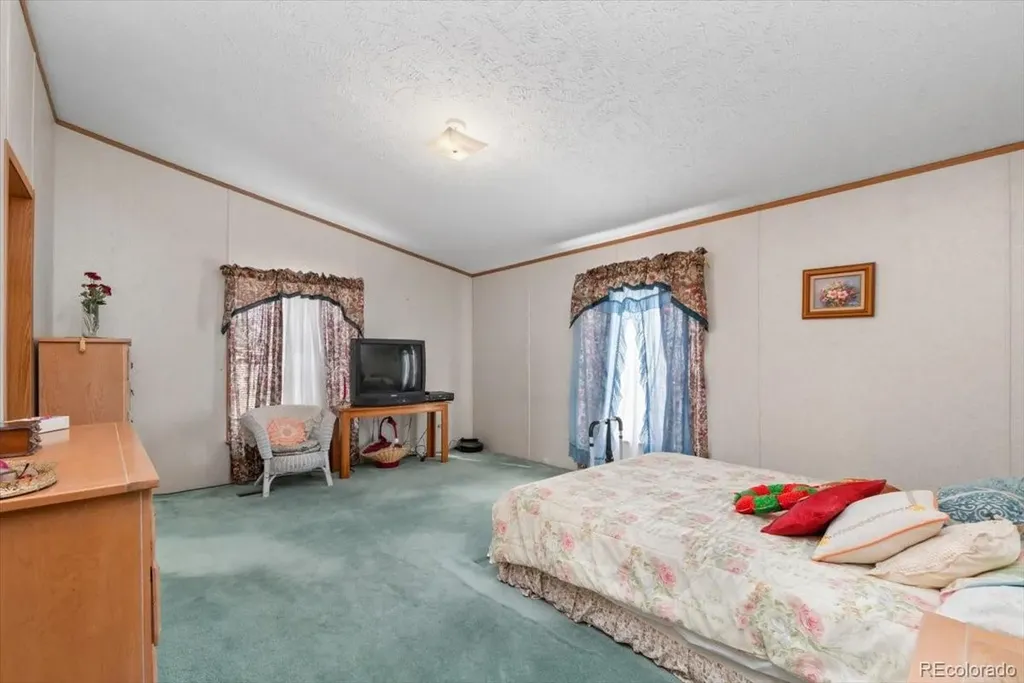 1801 W 92nd Avenue Denver CO 80260