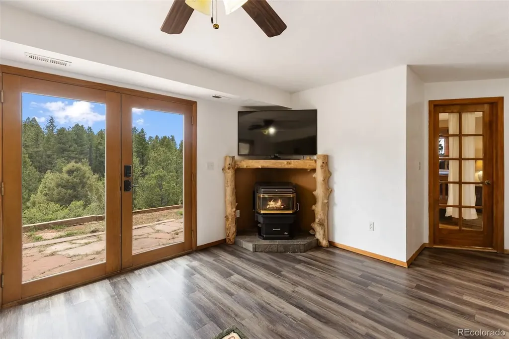 918 Douglas Fir Drive Woodland Park CO 80863