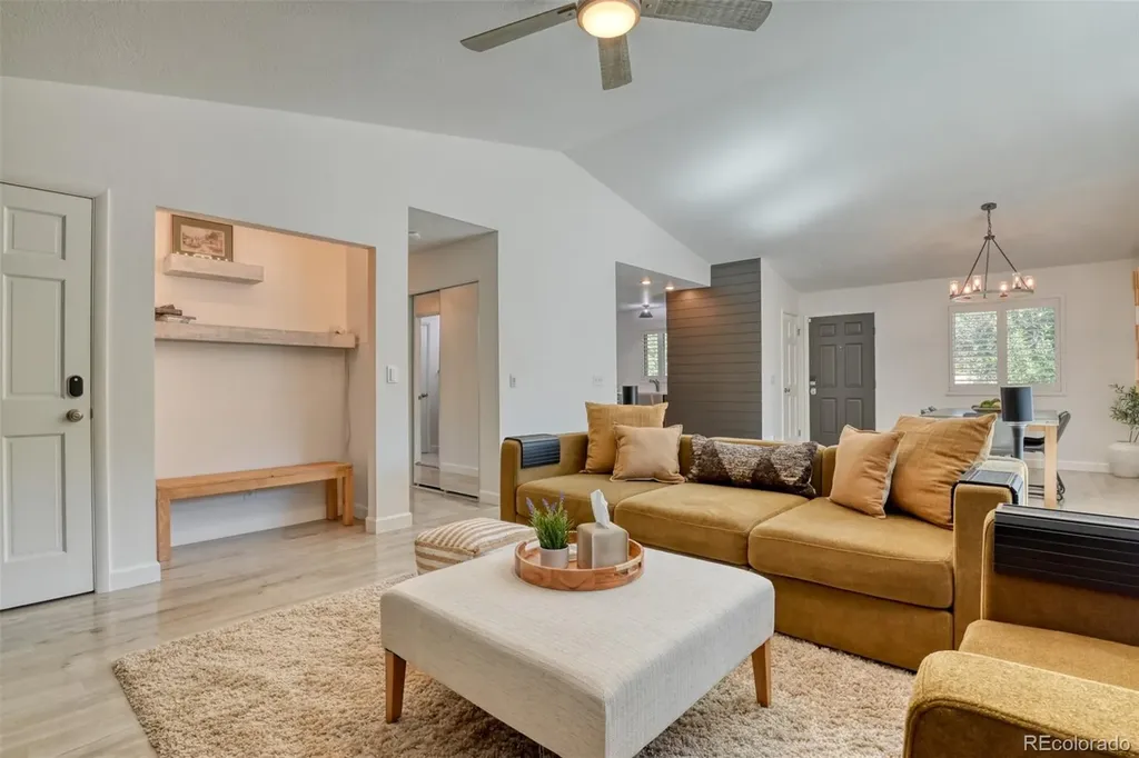 215 Beckers Lane Manitou Springs CO 80829