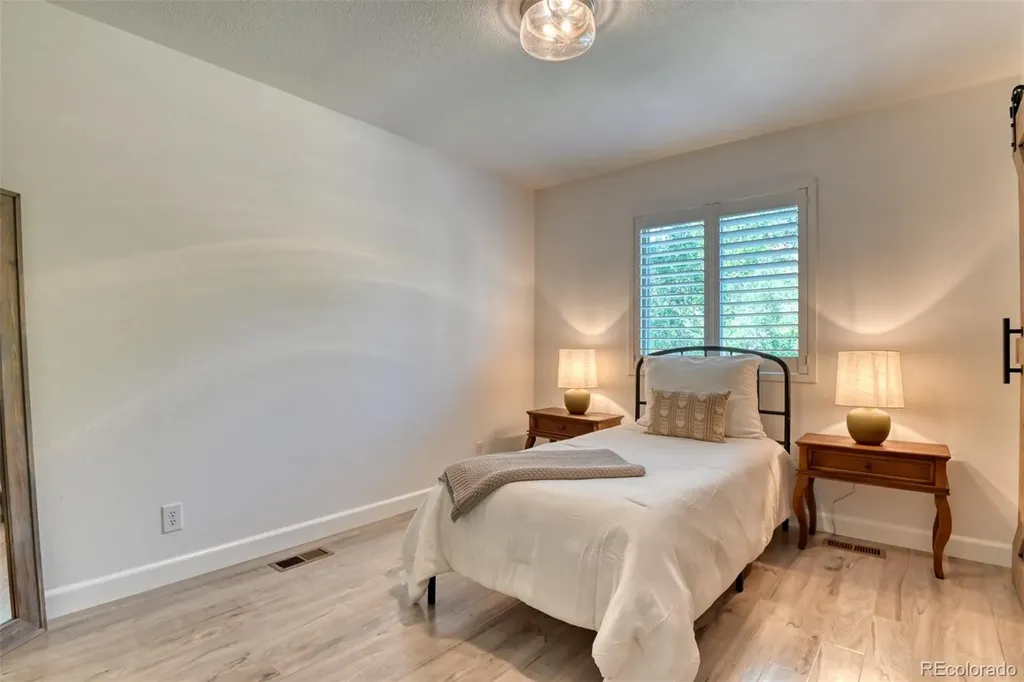 215 Beckers Lane Manitou Springs CO 80829