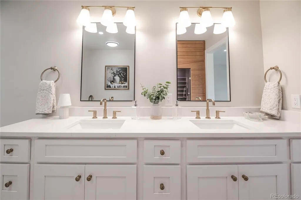 306 E Maplewood Avenue Littleton CO 80121