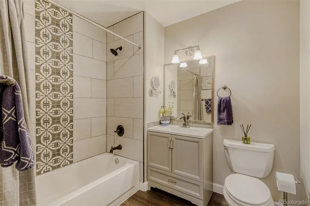 8500 E Jefferson Avenue Denver CO 80237