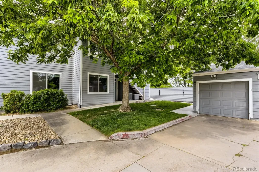 8500 E Jefferson Avenue Denver CO 80237