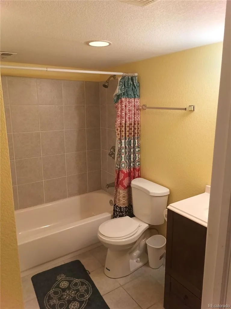 5026 Fontana Court Denver CO 80239