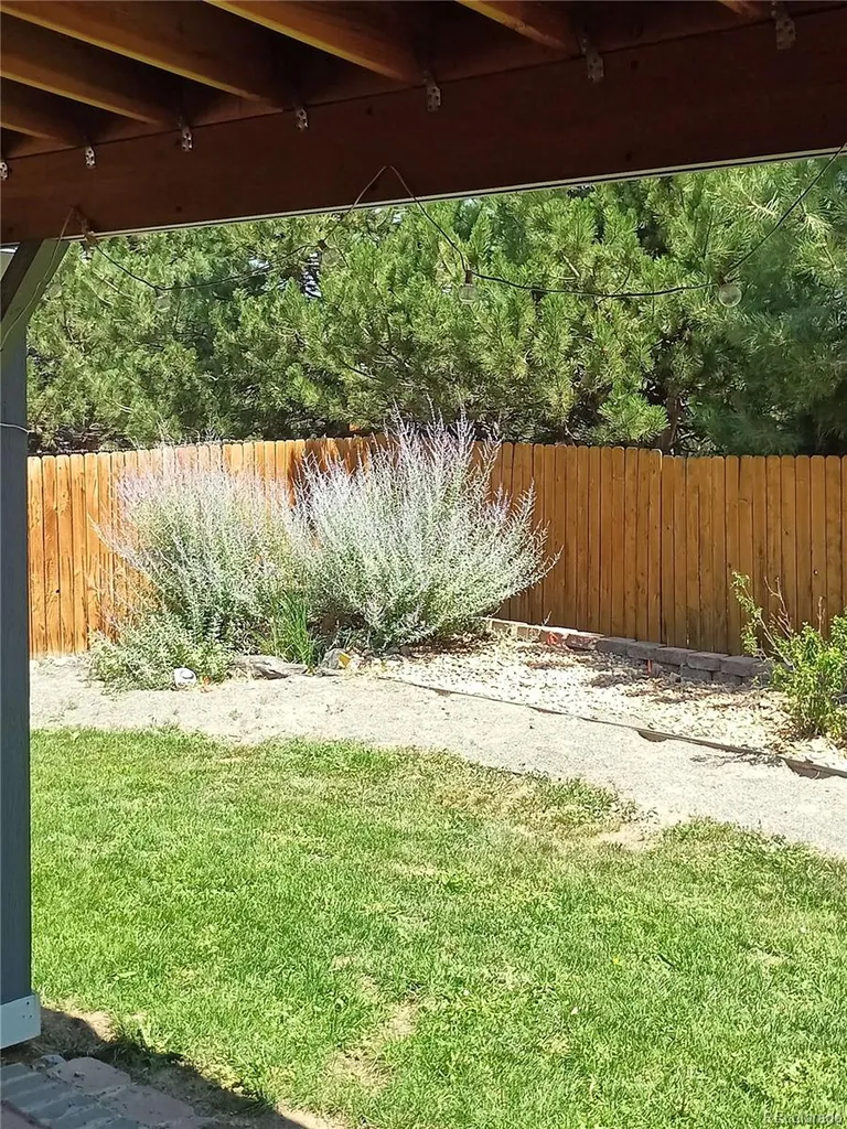 5026 Fontana Court Denver CO 80239