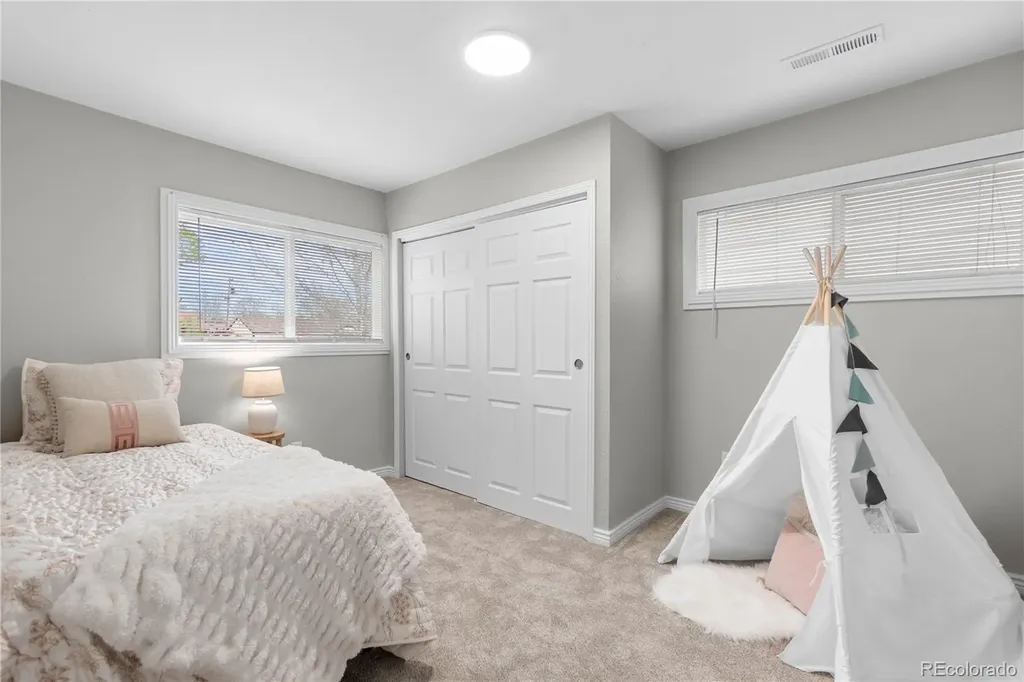 3056 S Grape Way Denver CO 80222