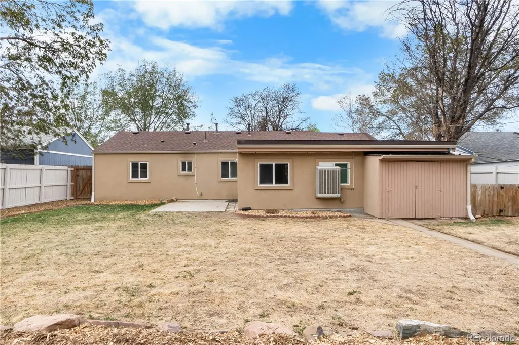 3056 S Grape Way Denver CO 80222