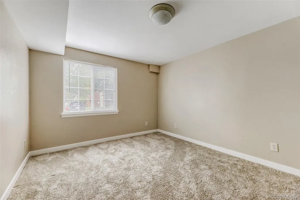 2405 S Worchester Court Aurora CO 80014