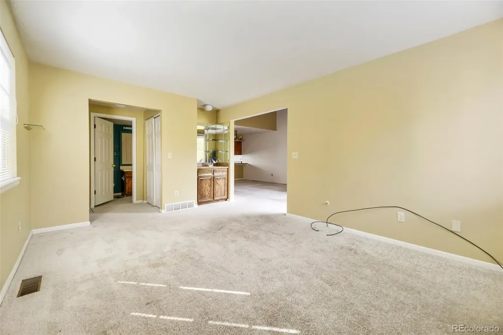 2405 S Worchester Court Aurora CO 80014
