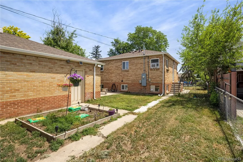 2125 Ames Street Edgewater CO 80214