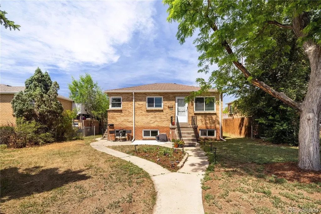 2125 Ames Street Edgewater CO 80214