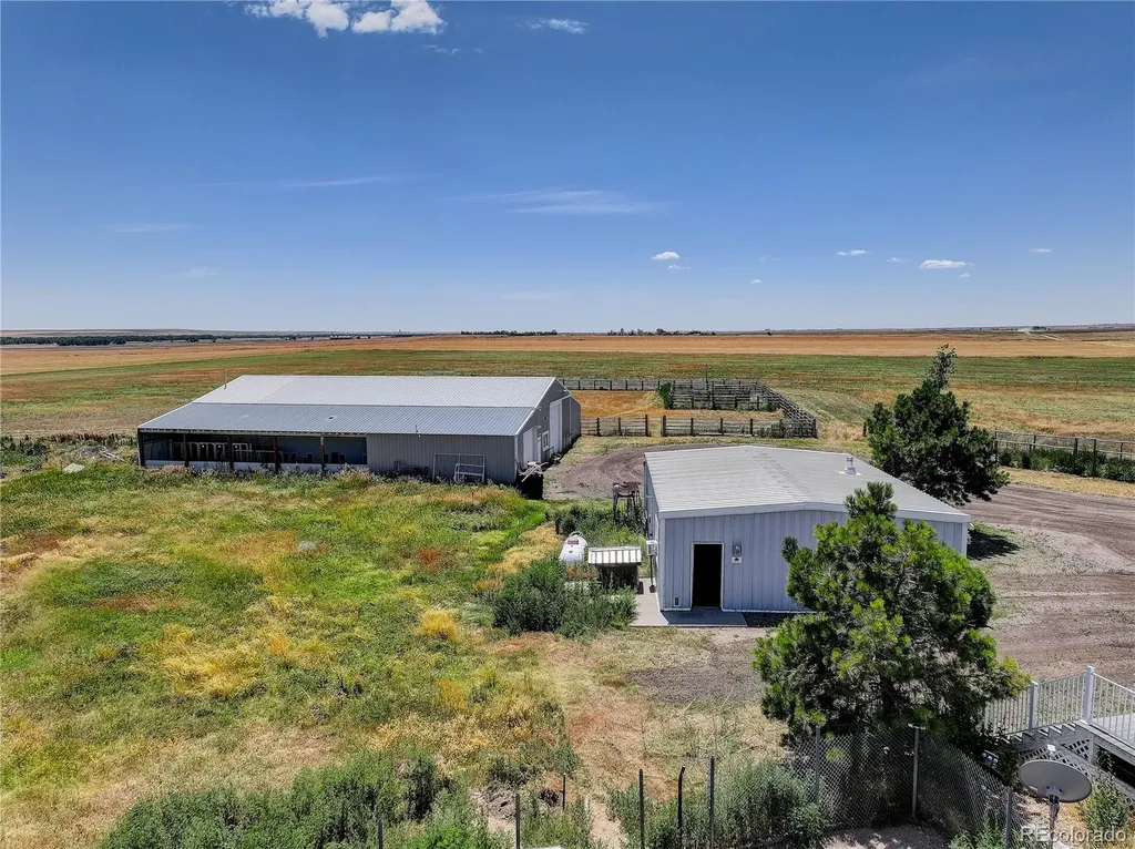 2406 Horrogate Road Byers CO 80103