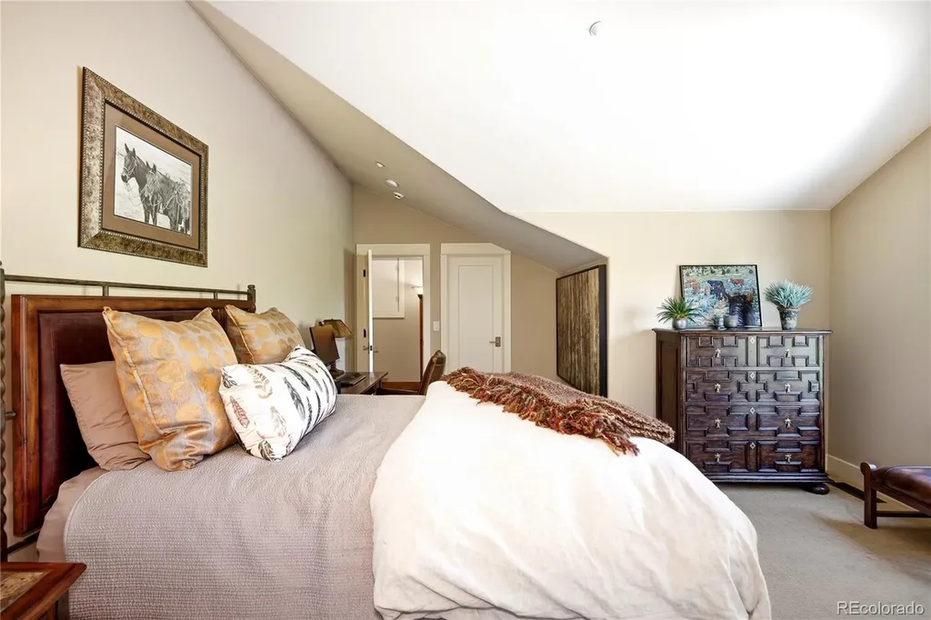 602 Cliffgate Lane Castle Rock CO 80108