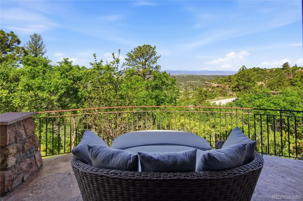602 Cliffgate Lane Castle Rock CO 80108