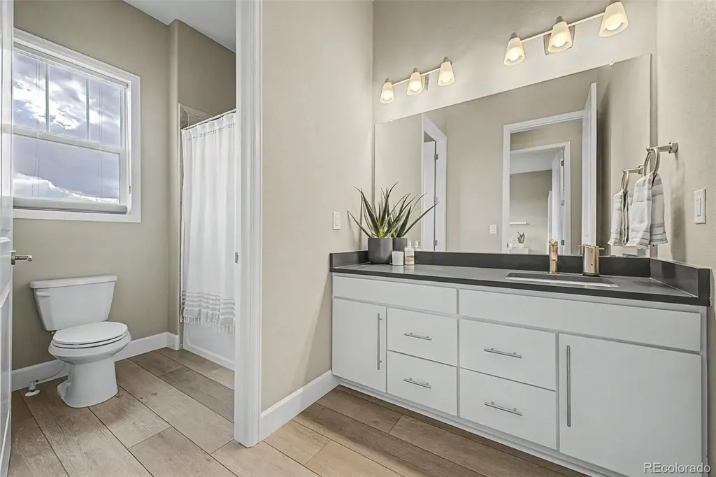 23701 E Calhoun Avenue Aurora CO 80016