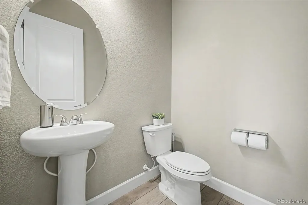 23701 E Calhoun Avenue Aurora CO 80016