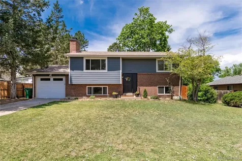 7175 S Penrose Court Centennial CO 80122