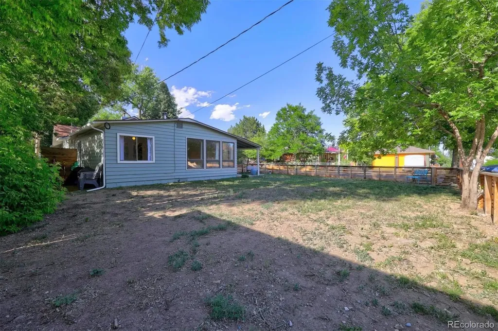 300 W Cleveland Street Lafayette CO 80026
